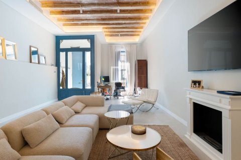 5 bedrooms villa for sale in El Masnou, Barcelona, Catalonia, Spain № 6372 - photo 3