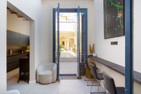 5 bedrooms villa for sale in El Masnou, Barcelona, Catalonia, Spain № 6372 - photo 8