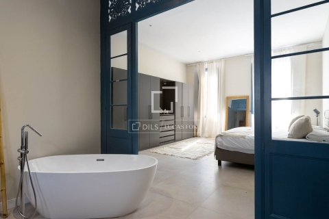 5 bedrooms villa for sale in El Masnou, Barcelona, Catalonia, Spain № 6372 - photo 19