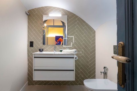 5 bedrooms villa for sale in El Masnou, Barcelona, Catalonia, Spain № 6372 - photo 22