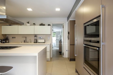 6 bedrooms villa for sale in Barcelona, Catalonia, Spain № 6368 - photo 17