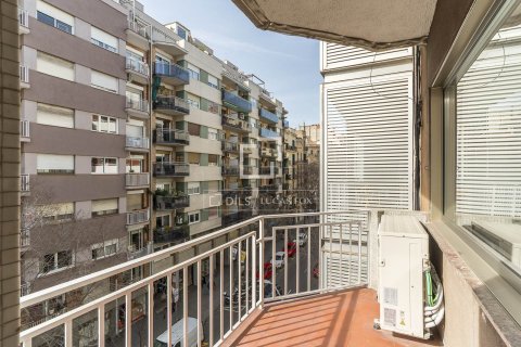 3 bedrooms apartment for sale in Barcelona, Catalonia, Spain № 6370 - photo 3