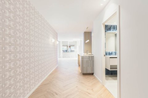 3 bedrooms apartment for sale in Barcelona, Catalonia, Spain № 6370 - photo 12