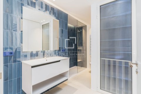 3 bedrooms apartment for sale in Barcelona, Catalonia, Spain № 6370 - photo 13