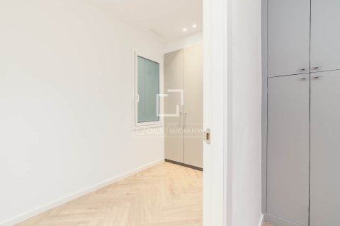 3 bedrooms apartment for sale in Barcelona, Catalonia, Spain № 6370 - photo 28