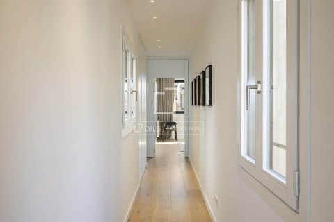 2 chambres penthouse à vendre à Barcelona, Catalonia, Spain № 4414 - photo 8