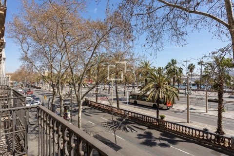 Apartamento de 5 dormitorios en venta en Barcelona, Cataluña, Spain № 4411 - foto 5