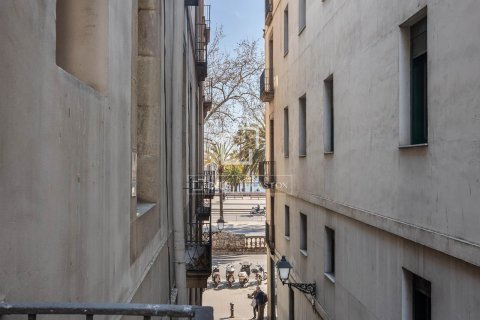 Apartamento de 5 dormitorios en venta en Barcelona, Cataluña, Spain № 4411 - foto 25