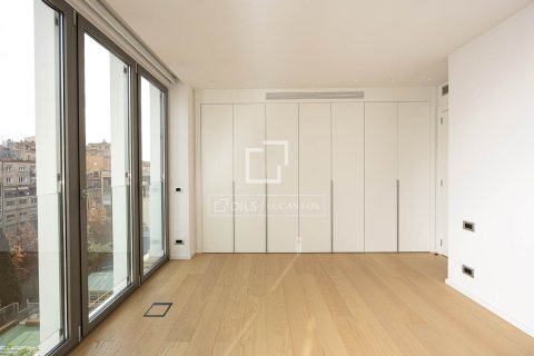 4 bedrooms apartment for sale in Barcelona, Catalonia, Spain № 4415 - photo 29