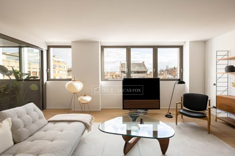 4 bedrooms apartment for sale in Barcelona, Catalonia, Spain № 4415 - photo 13