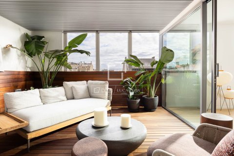 4 bedrooms apartment for sale in Barcelona, Catalonia, Spain № 4415 - photo 8