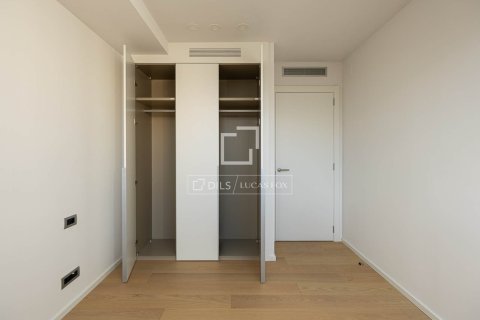 4 bedrooms apartment for sale in Barcelona, Catalonia, Spain № 4415 - photo 23