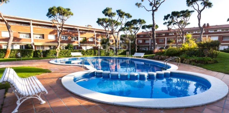 Таунхаус с 6 спальнями в Гаве, Барселона, Каталония, Испания № 1007