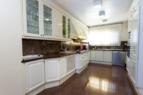 Купить таунхаус в Гава, Испания с 6 спален, 500м², № 1007 - фото 11