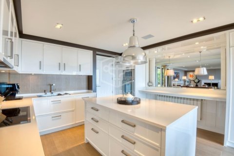 Купить виллу в Пладжа-де-Аро, Испания с 5 спален, 598м², № 1008 - фото 12