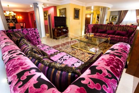 Купить виллу в Гава, Испания с 6 спален, 500м², № 1006 - фото 7