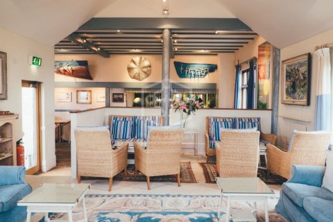 Коммерческая недвижимость с 68 спальнями в Ситжесе, Барселона, Каталония, Испания № 1104