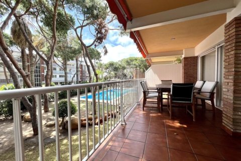 Снять в аренду квартиру в Гава, Испания с 3 спальни, 150м², № 1108 - фото 13