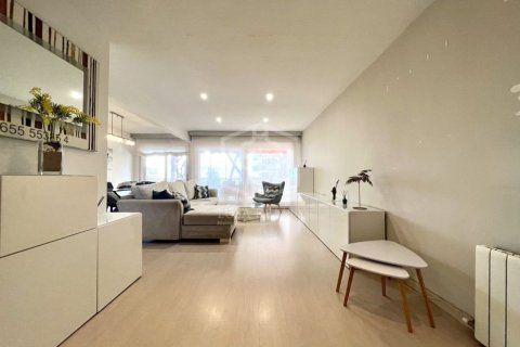 Снять в аренду квартиру в Гава, Испания с 3 спальни, 150м², № 1108 - фото 8