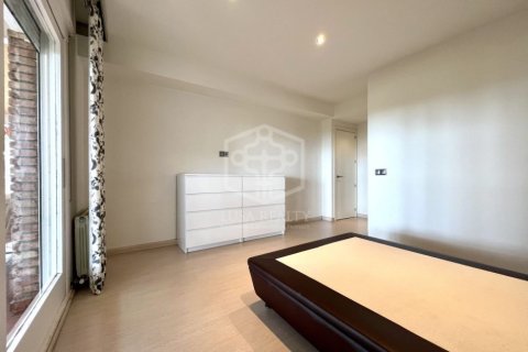 Снять в аренду квартиру в Гава, Испания с 3 спальни, 150м², № 1108 - фото 22