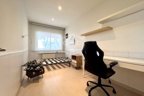 Снять в аренду квартиру в Гава, Испания с 3 спальни, 150м², № 1108 - фото 16