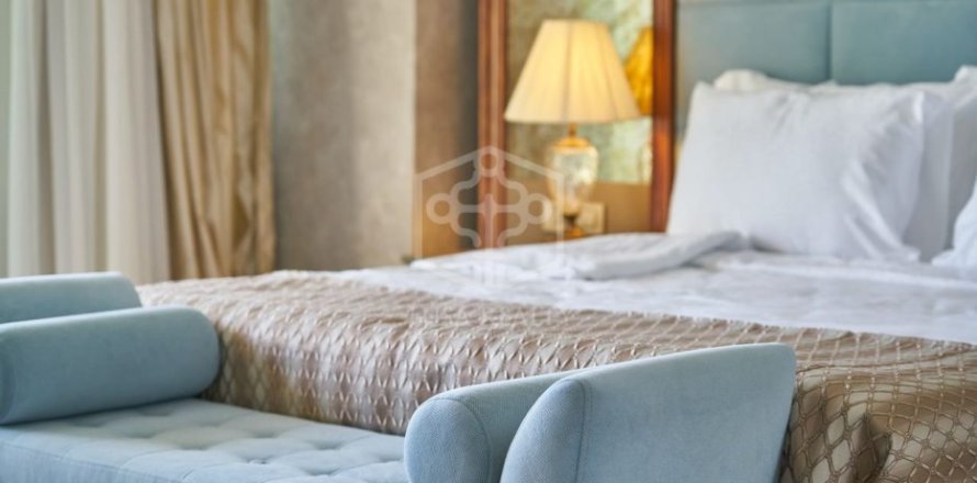 Коммерческая недвижимость с 66 спальнями в Сант-Фелиу-де-Гиксолс, Герона, Каталония, Испания № 1103