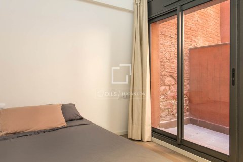 Apartamento de 2 dormitorios en venta en Barcelona, Cataluña, Spain № 6653 - foto 30