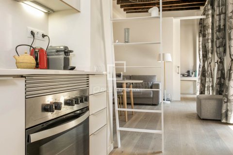 Apartamento de 2 dormitorios en venta en Barcelona, Cataluña, Spain № 6653 - foto 20