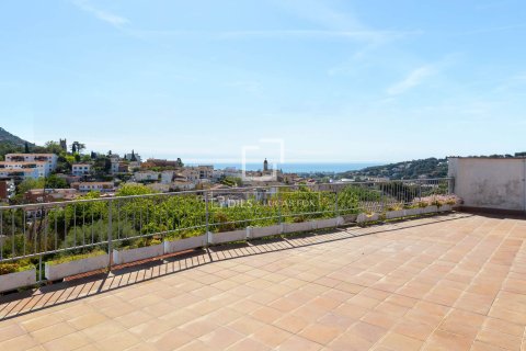 7 bedrooms villa for sale in Cabrils, Barcelona, Catalonia, Spain № 6652 - photo 25