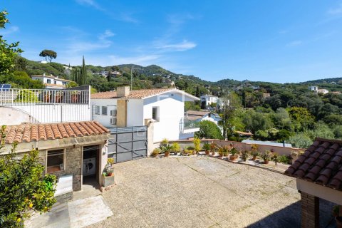 7 bedrooms villa for sale in Cabrils, Barcelona, Catalonia, Spain № 6652 - photo 27