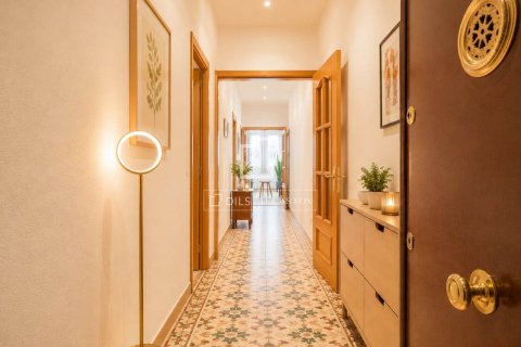 Купить квартиру в Барселона, Испания с 2 спальни, 70м², № 6650 - фото 27