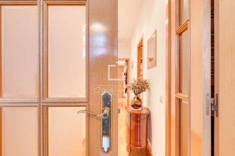 Купить квартиру в Барселона, Испания с 2 спальни, 70м², № 6650 - фото 16