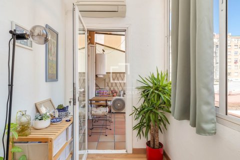 Купить квартиру в Барселона, Испания с 2 спальни, 70м², № 6650 - фото 4