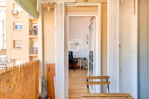 Купить квартиру в Барселона, Испания с 2 спальни, 70м², № 6650 - фото 6