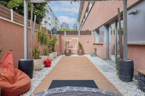3 bedrooms apartment for sale in Barcelona, Catalonia, Spain № 6648