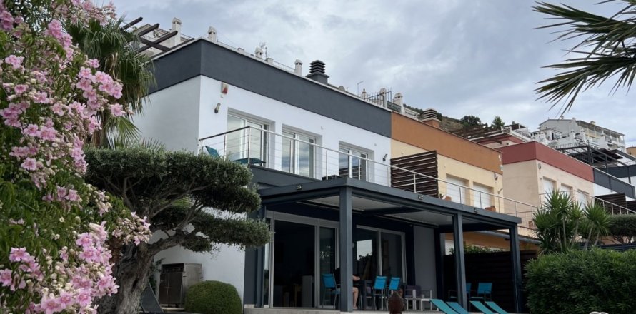 3 bedrooms house for sale in Roses, Girona, Catalonia, Spain № 4793