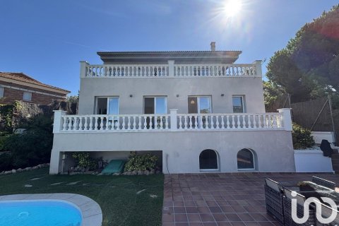 4 bedrooms house for sale in Calella, Barcelona, Catalonia, Spain № 4798 - photo 5