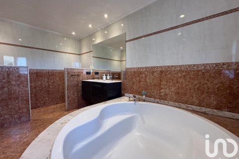 4 bedrooms house for sale in Calella, Barcelona, Catalonia, Spain № 4798 - photo 18