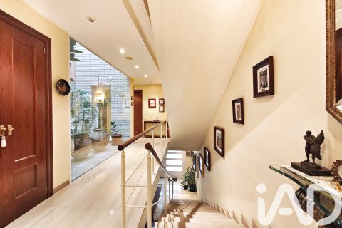 Купить квартиру в Игуалада, Испания с 5 спален, 544м², № 7442 - фото 27
