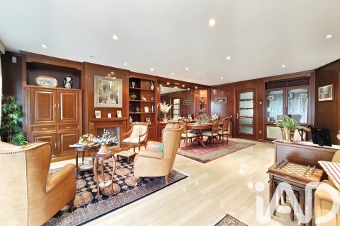 Купить квартиру в Игуалада, Испания с 5 спален, 544м², № 7442 - фото 19