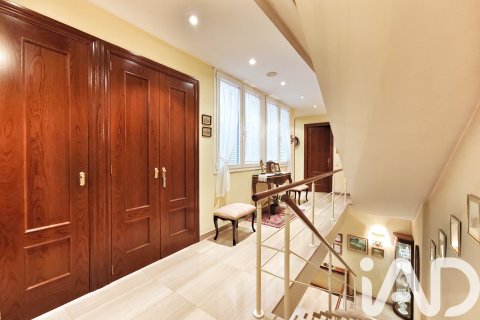 Купить квартиру в Игуалада, Испания с 5 спален, 544м², № 7442 - фото 9