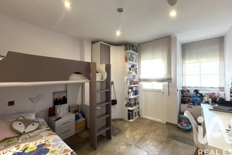 4 bedrooms townhouse for sale in Cambrils, Tarragona, Catalonia, Spain № 7441 - photo 5