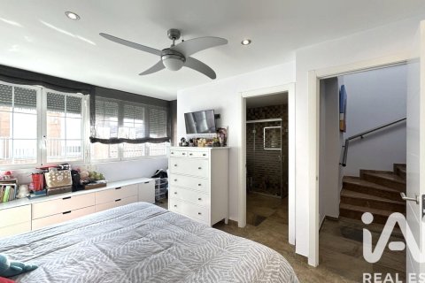 4 bedrooms townhouse for sale in Cambrils, Tarragona, Catalonia, Spain № 7441 - photo 13
