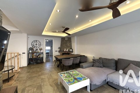 4 bedrooms townhouse for sale in Cambrils, Tarragona, Catalonia, Spain № 7441 - photo 21
