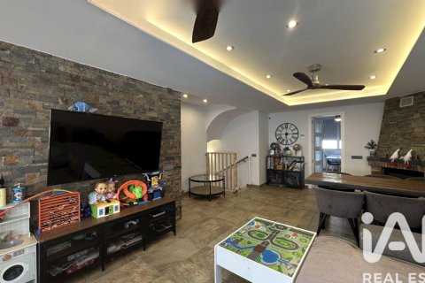 4 bedrooms townhouse for sale in Cambrils, Tarragona, Catalonia, Spain № 7441 - photo 20