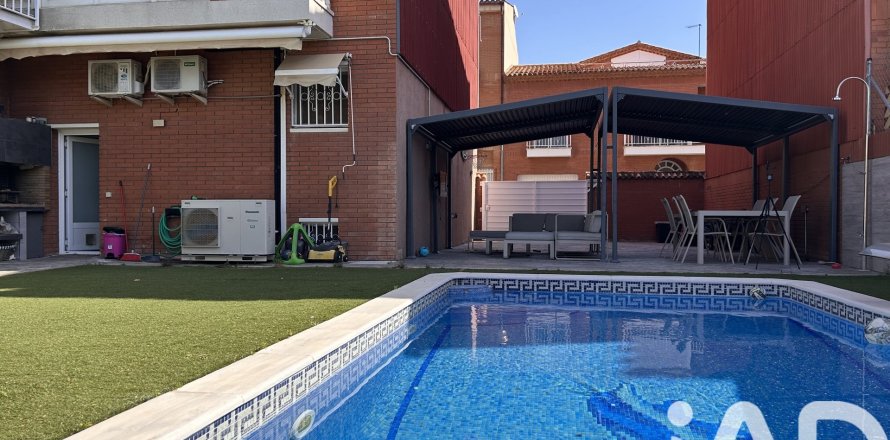 4 bedrooms townhouse for sale in Cambrils, Tarragona, Catalonia, Spain № 7441