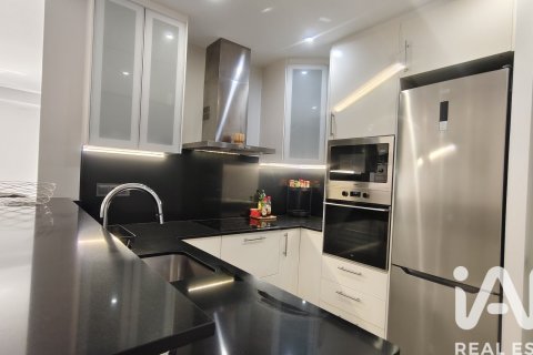 3 bedrooms apartment for sale in Barcelona, Catalonia, Spain № 7446 - photo 15