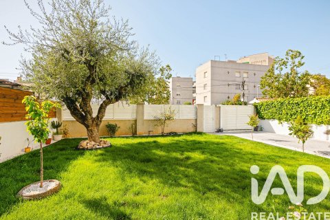 Сasa de 4 dormitorios en venta en Cunit, Tarragona, Cataluña, Spain № 7444 - foto 26