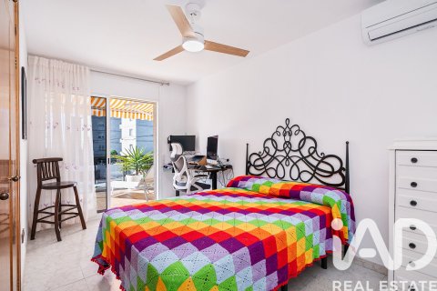 Сasa de 4 dormitorios en venta en Cunit, Tarragona, Cataluña, Spain № 7444 - foto 6