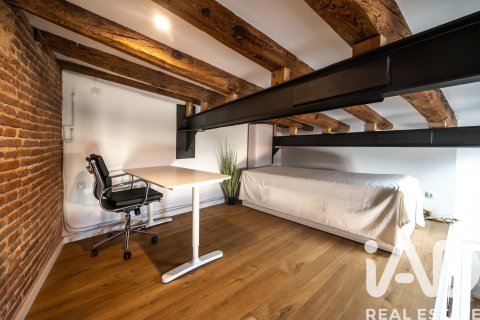 2 chambres penthouse à vendre à Barcelona, Catalonia, Spain № 7440 - photo 4